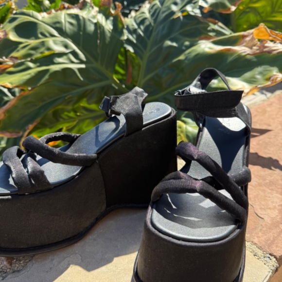 UNIF bubble platform sz 8 - Picture 4 of 7